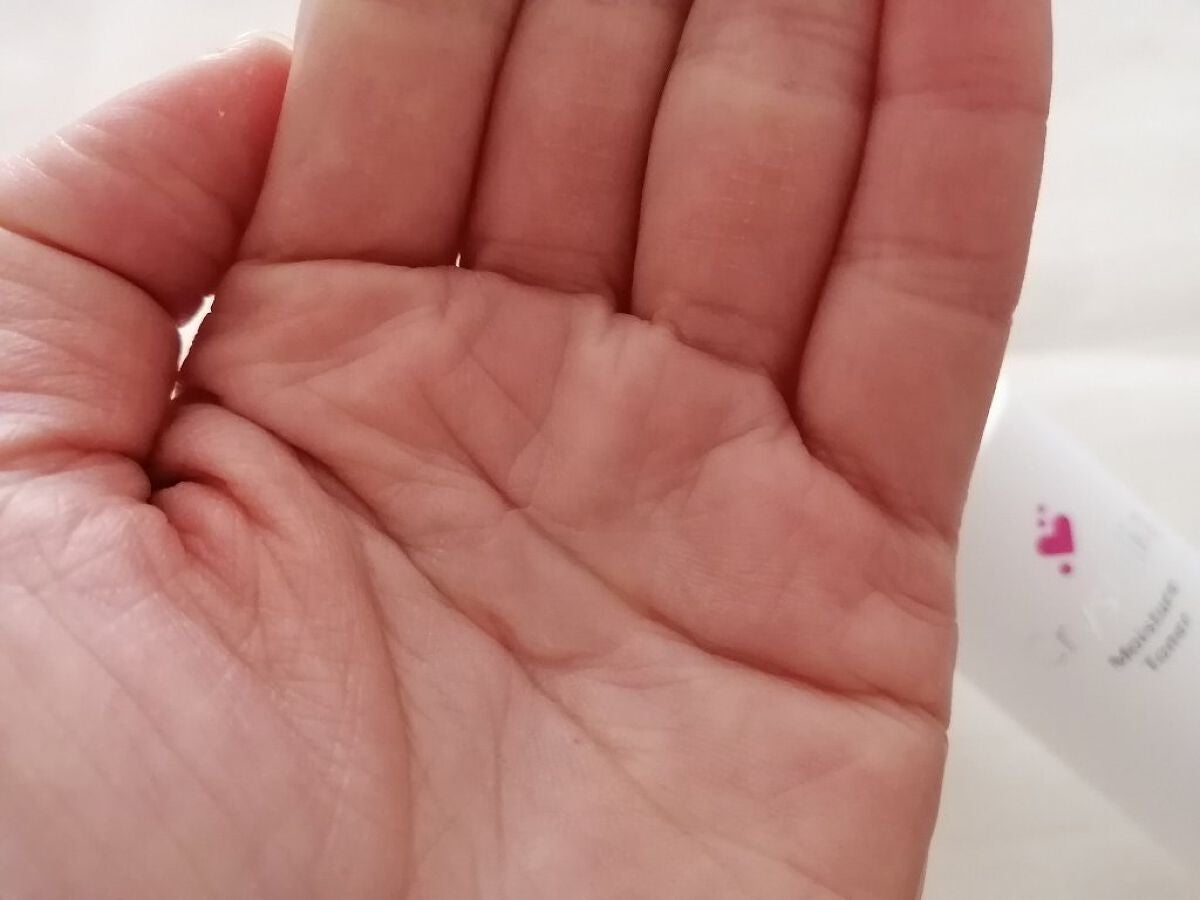 薬用保湿化粧水 /Crystaliq /化粧水を使ったクチコミ(2枚目)