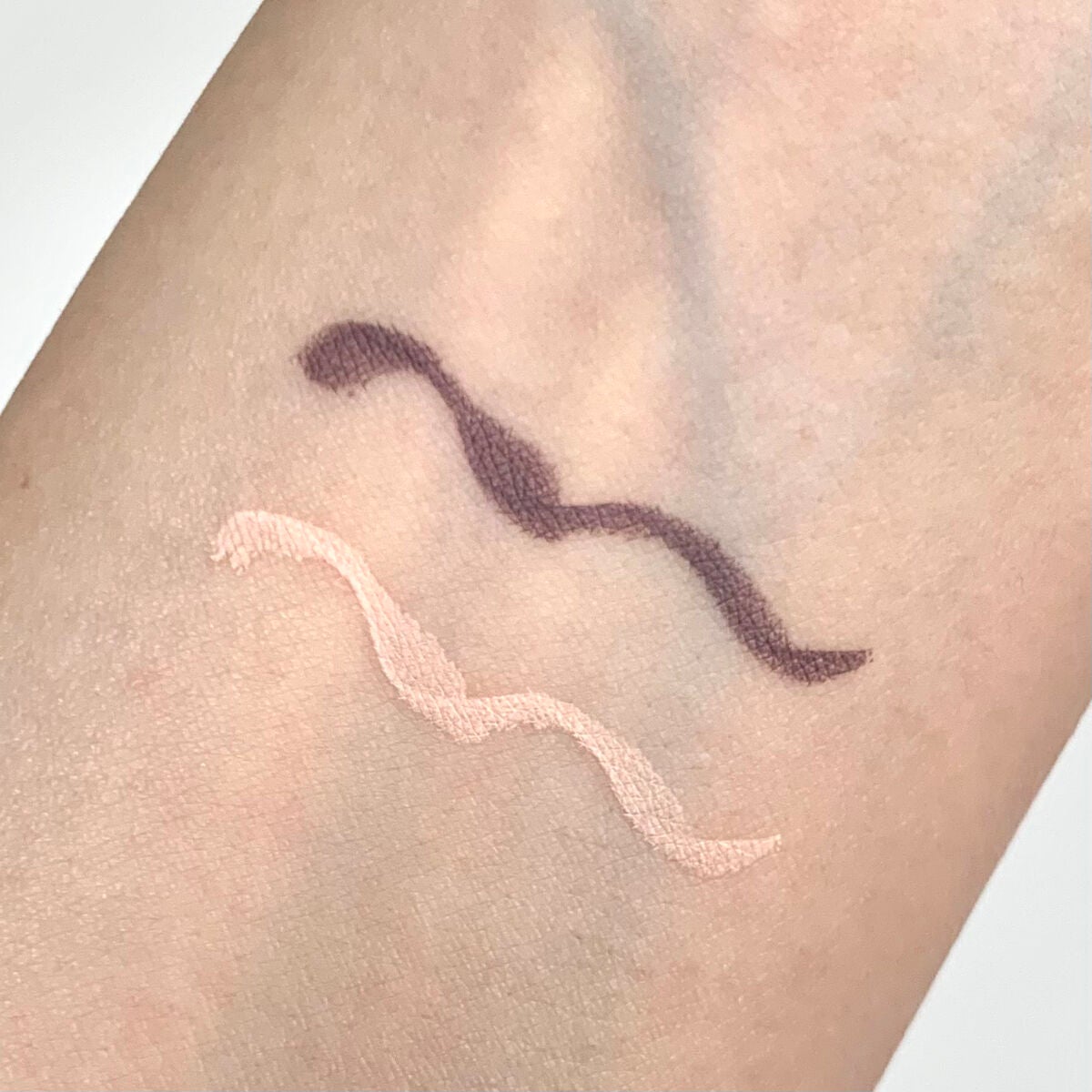 プレイフルライナー/シアーズ/リキッドアイライナーを使ったクチコミ(5枚目)