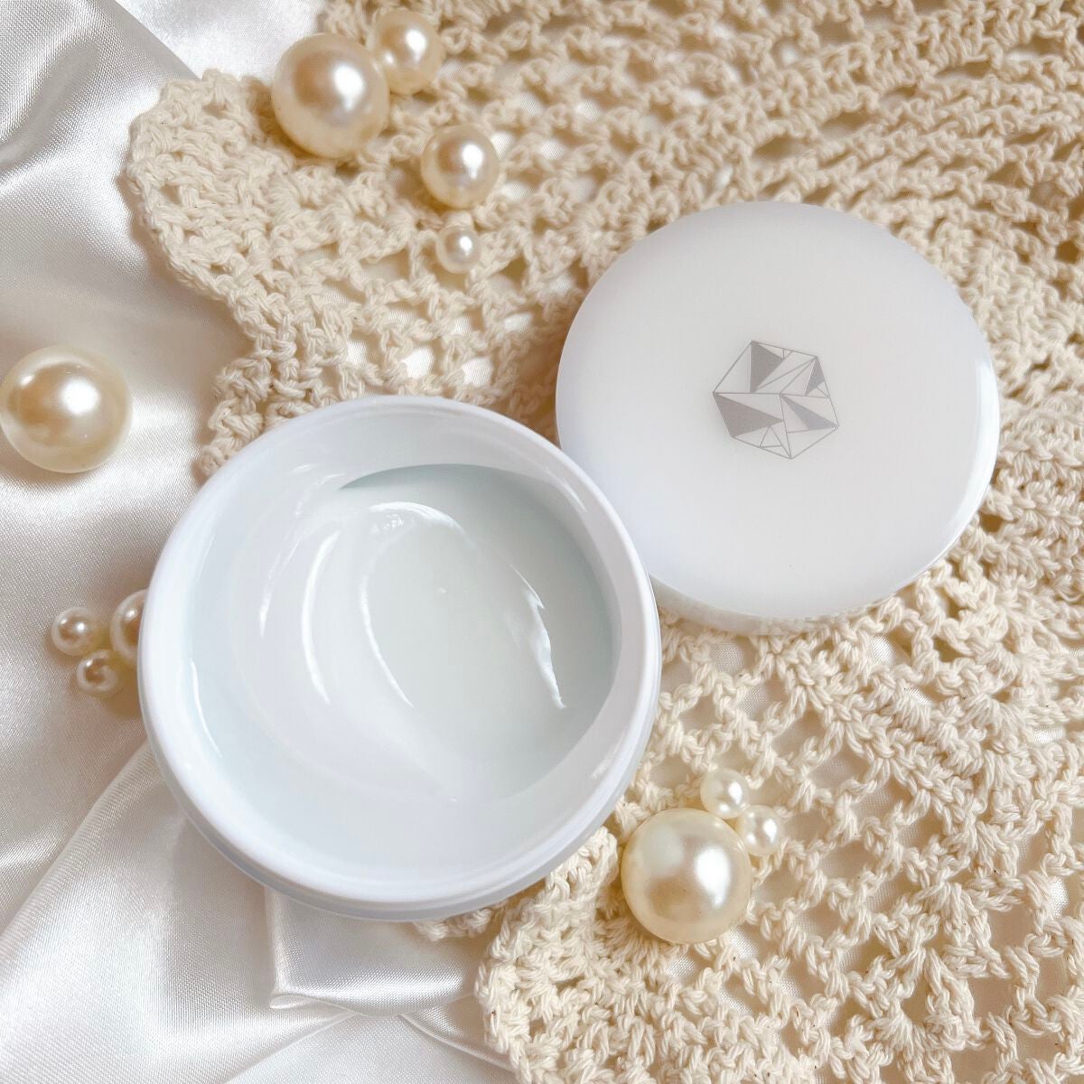 エッセンス ジェル/イオナ スパ&ミネラル/オールインワン化粧品を使ったクチコミ(2枚目)