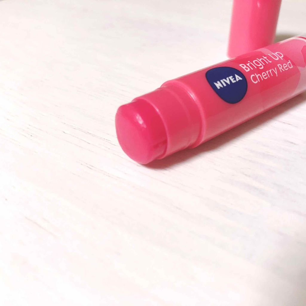 モイストピュアカラーリップ/ニベア/リップクリームを使ったクチコミ（2枚目）