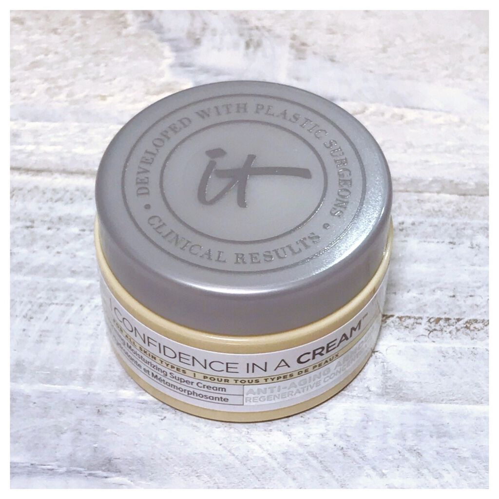 IT Cosmetics Confidence in a Cream Hydrating Moisturizer