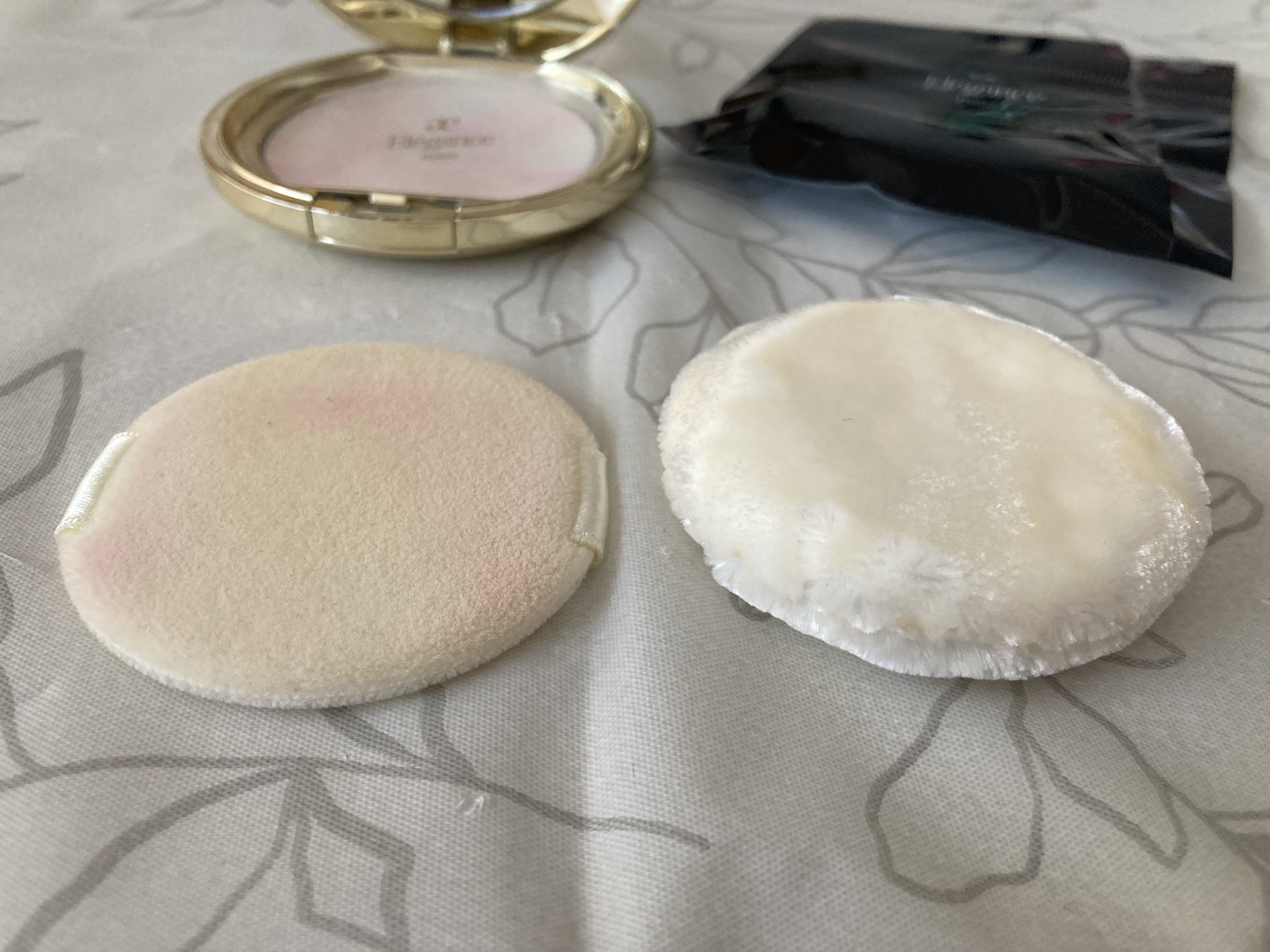 パフN （パウダー用）/Elégance/パフ・スポンジを使ったクチコミ（3枚目）