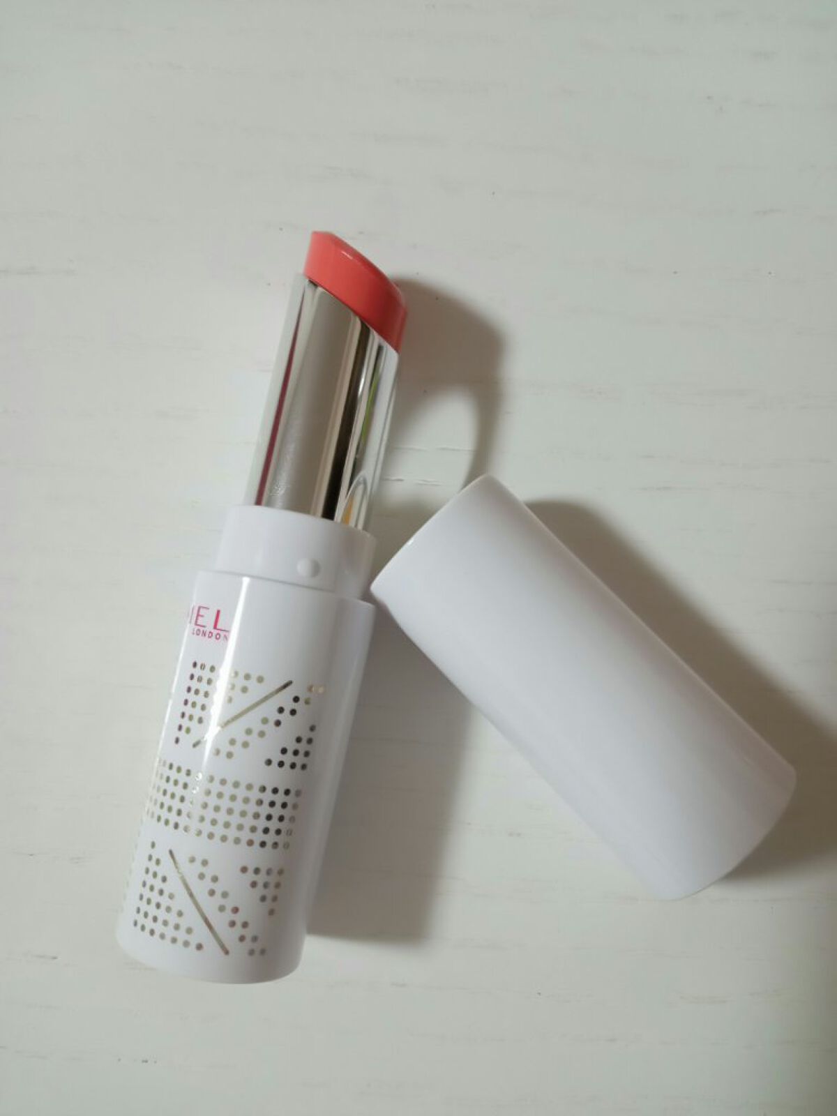 ラスティングフィニッシュ オイルティントリップ/リンメル ロンドン/リップティントを使ったクチコミ（3枚目）