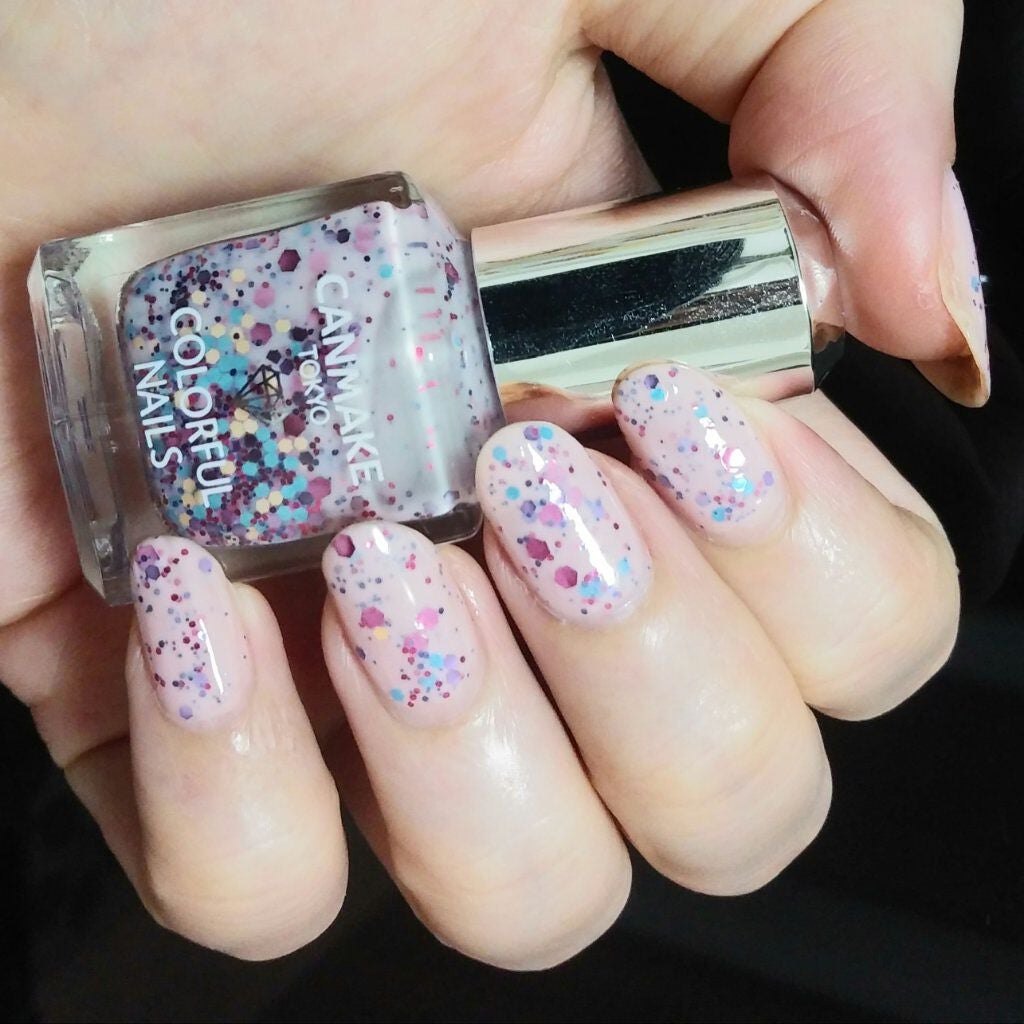 カラフルネイルズ/キャンメイク/マニキュアを使ったクチコミ(3枚目)