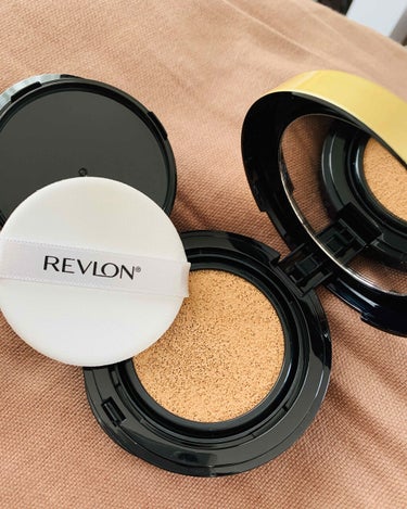 カラーステイ クッション ロングウェア ファンデーション 002 バニラ/自然な肌色（標準色）/REVLON/クッションファンデーションを使ったクチコミ（2枚目）