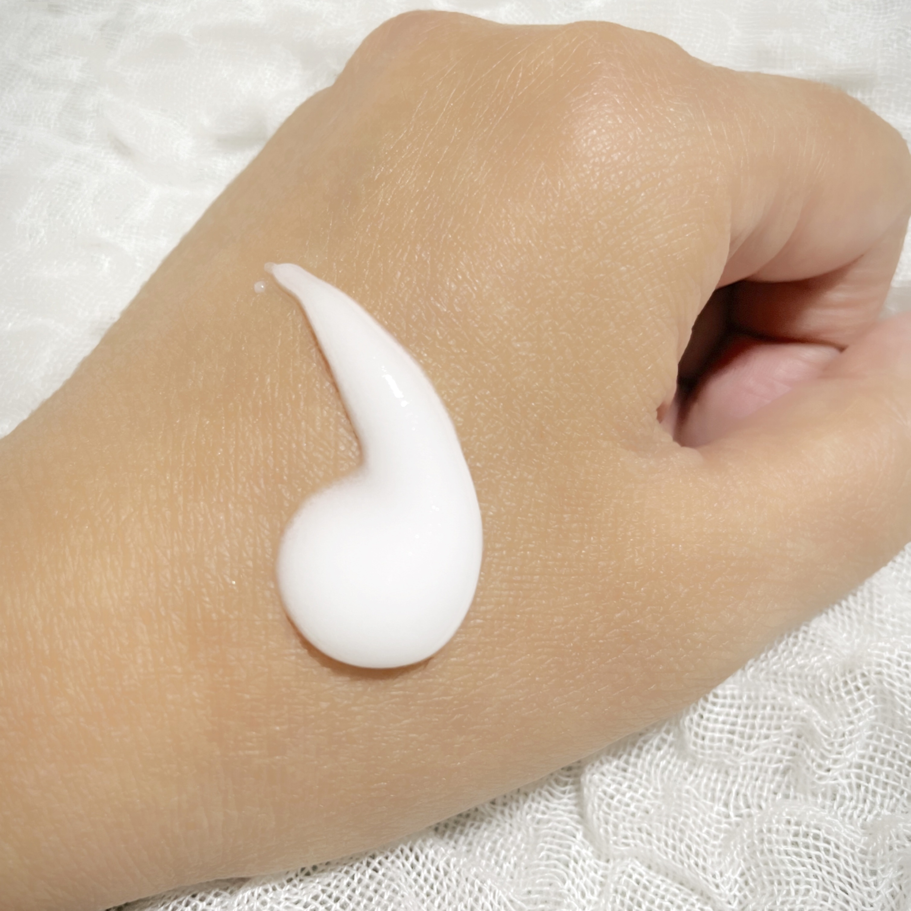 L'OCCITANE ミントヴァーベナ ソルベボディジェルのクチコミ「L'OCCITANE
ミントヴァーベナ ソルベボディジェル

ミントから作られた自然由来のクー.....」（2枚目）