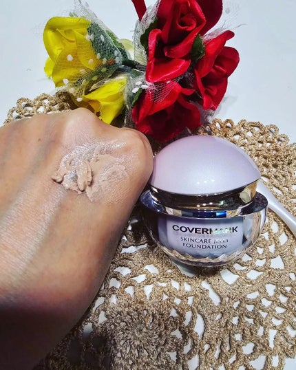 hayarenalove on LIPS 「カバーマーク スキンケアジェリーファンデーション💕パッケージが..」(4枚目)