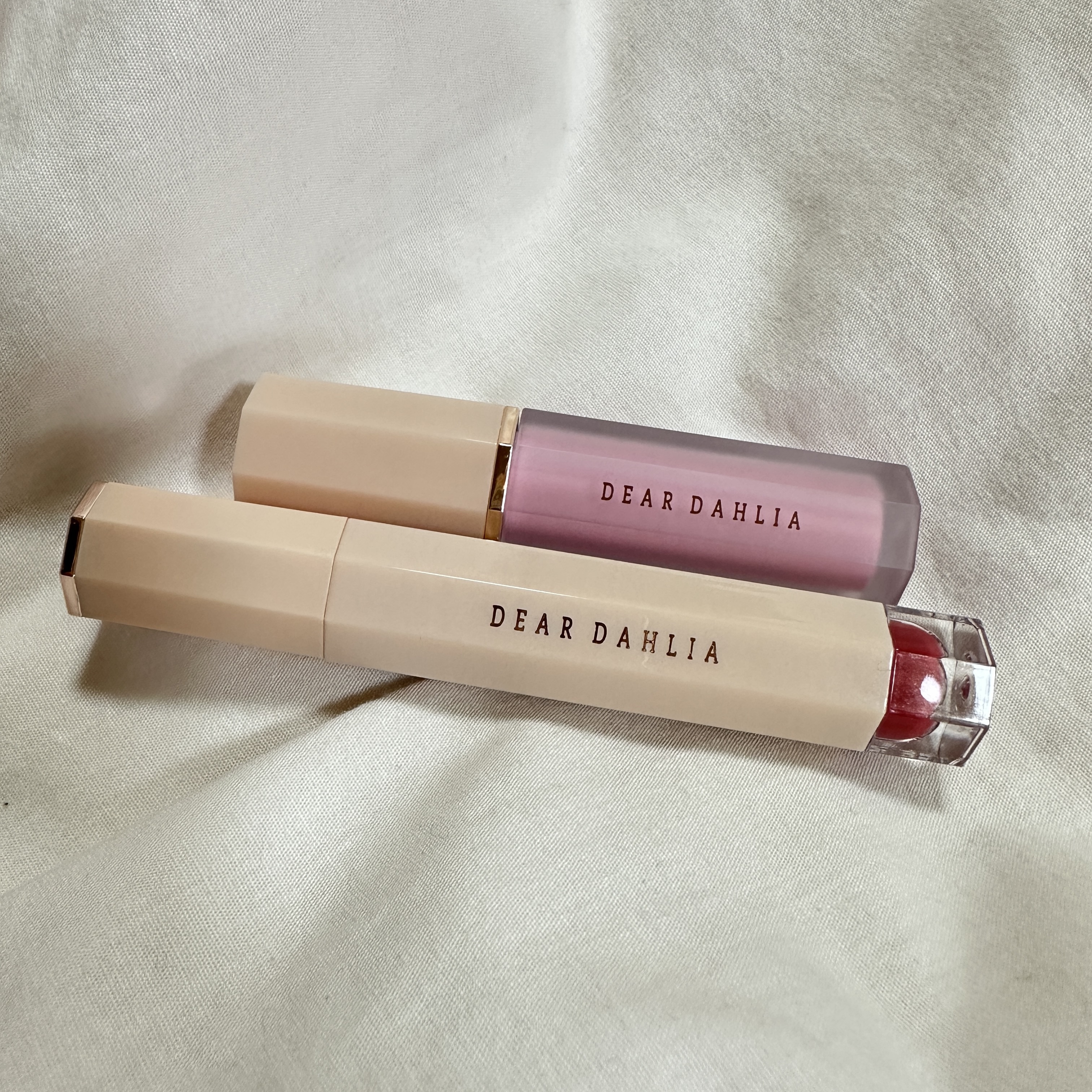 ブルーミングエディション サテングローリップ ステイン アドーア/DEAR DAHLIA/口紅を使ったクチコミ（2枚目）