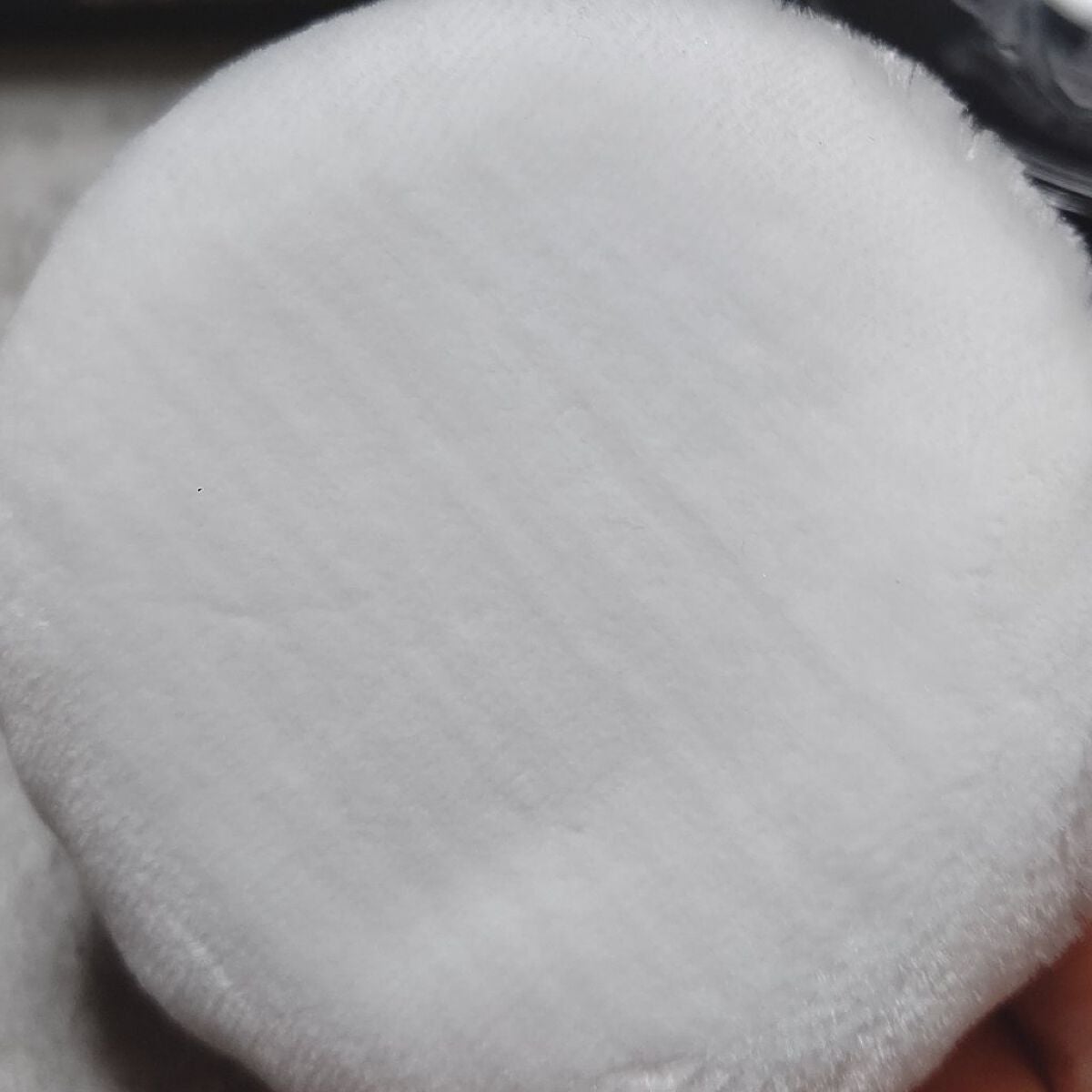 リュクス ラディアンス ルース パウダー/BOBBI BROWN/ルースパウダーを使ったクチコミ(3枚目)