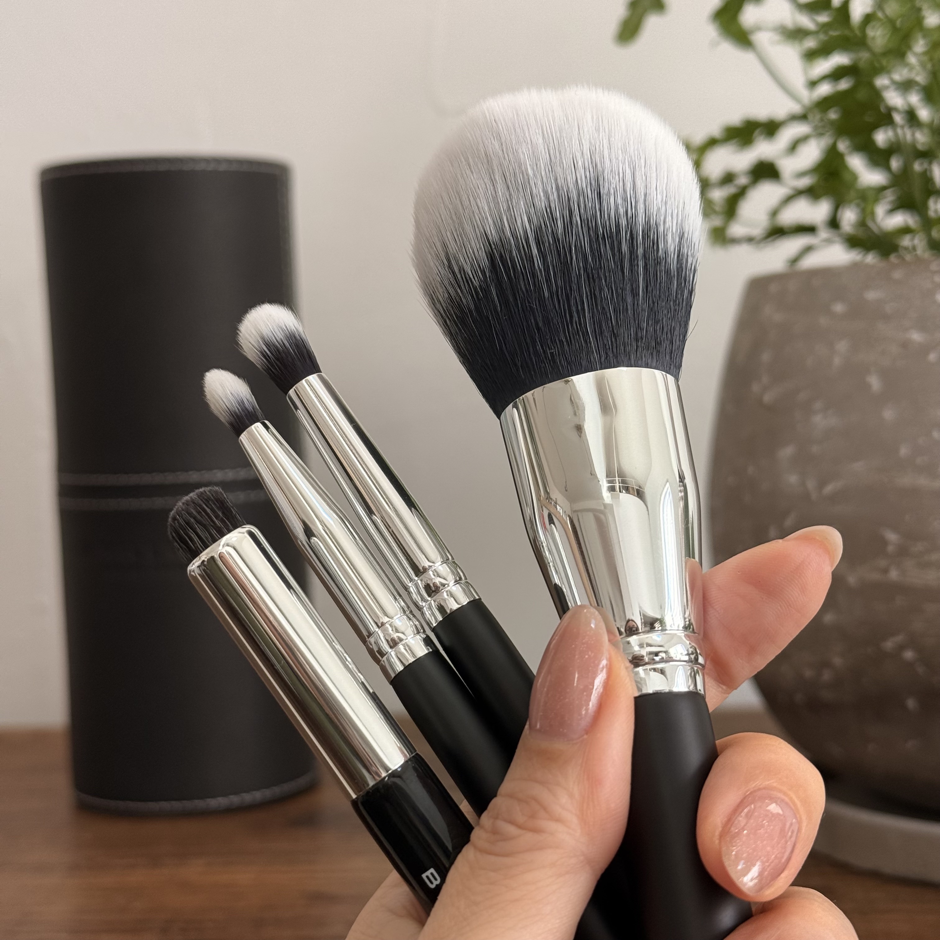 フィンガーブラシ /ブリリアージュ/メイクブラシを使ったクチコミ（2枚目）