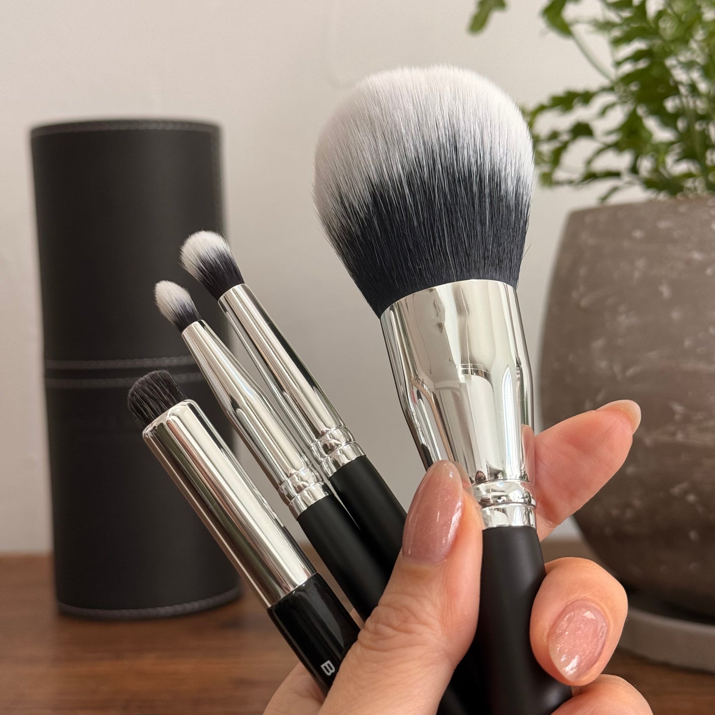 フィンガーブラシ /ブリリアージュ/メイクブラシを使ったクチコミ(2枚目)