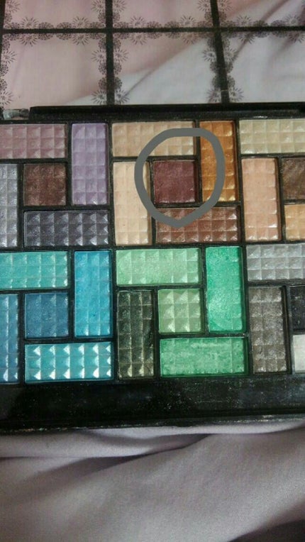 30COLORSEYESHADOWPALETTE/Dolly Angel/アイシャドウパレットを使ったクチコミ(2枚目)