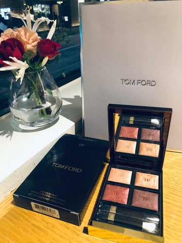 アイ カラー クォード 4A ハネムーン/TOM FORD BEAUTY/パウダーアイシャドウを使ったクチコミ（1枚目）