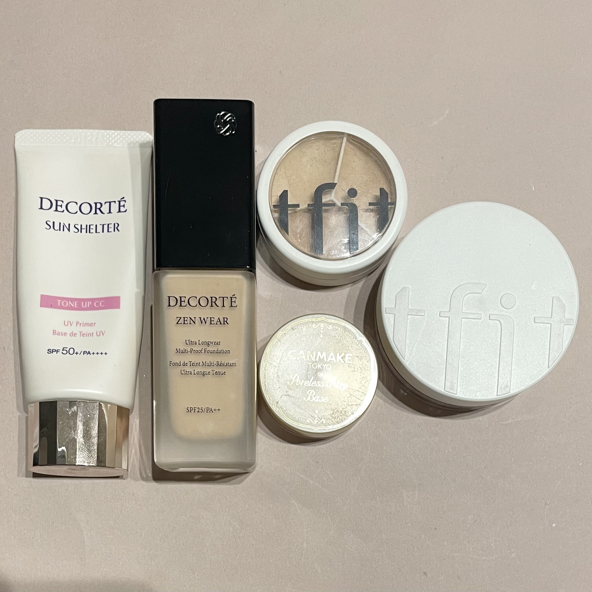 ポアレスエアリーベース/キャンメイク/化粧下地を使ったクチコミ（2枚目）