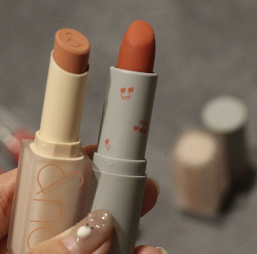 ジューシーラスティングティント/rom&nd/リップティントを使ったクチコミ（1枚目）