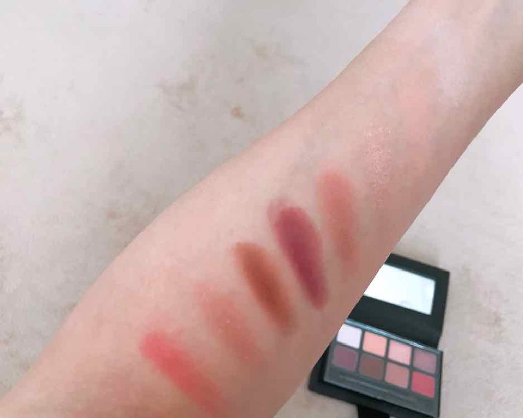 TONYMOLY MOSCHINO×TONYMOLY ソフトグラムアイパレットのクチコミ「
モスキーノ×トリーモニー   ソフトグラム
01 ラブシナリオ


コリアンタウンで購入🙌
.....」（3枚目）