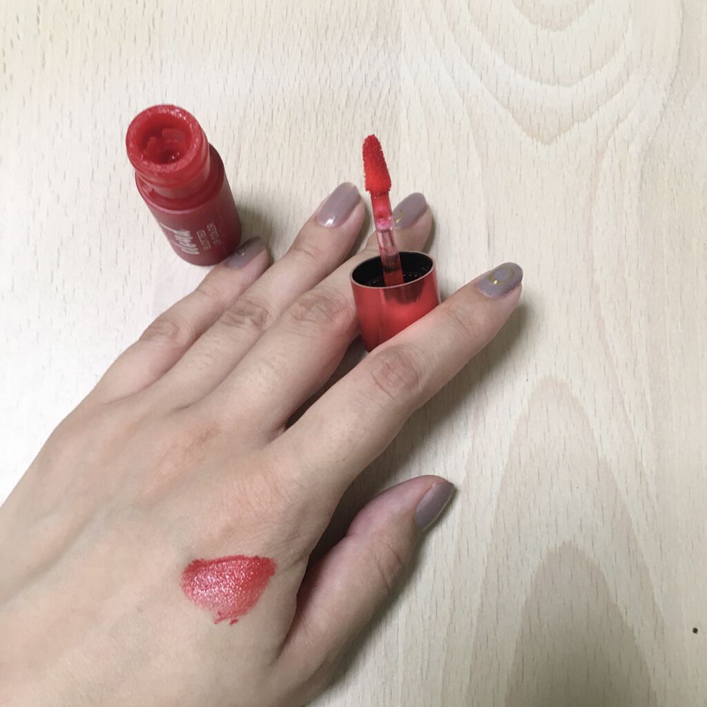 キス クラウド ブロッテッド リップ カラー/REVLON/口紅を使ったクチコミ（2枚目）