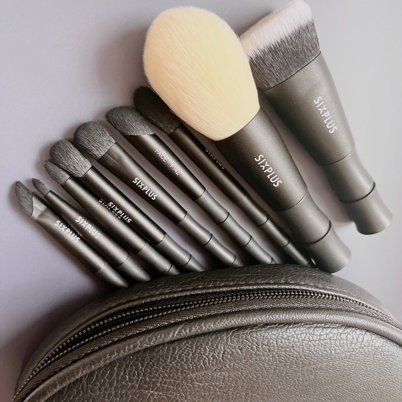 黒竹メイクブラシ9本セット-禅/SIXPLUS/メイクブラシを使ったクチコミ（3枚目）