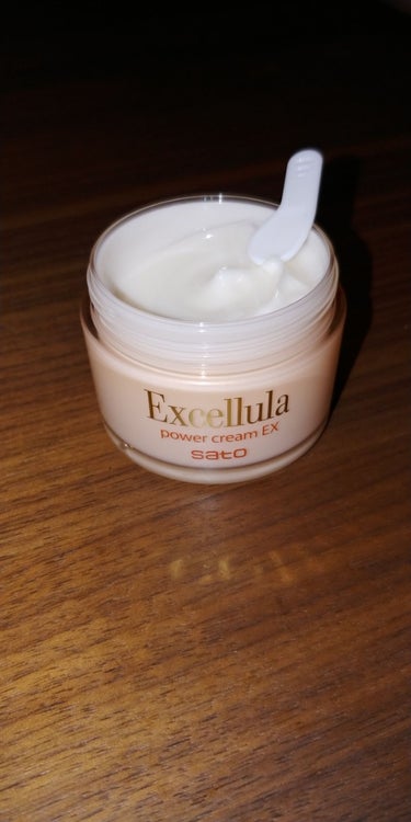 Excellula パワークリームEXのクチコミ「佐藤製薬さんの
Excellula power cream EX
保湿クリームです(*´ω`*.....」（2枚目）