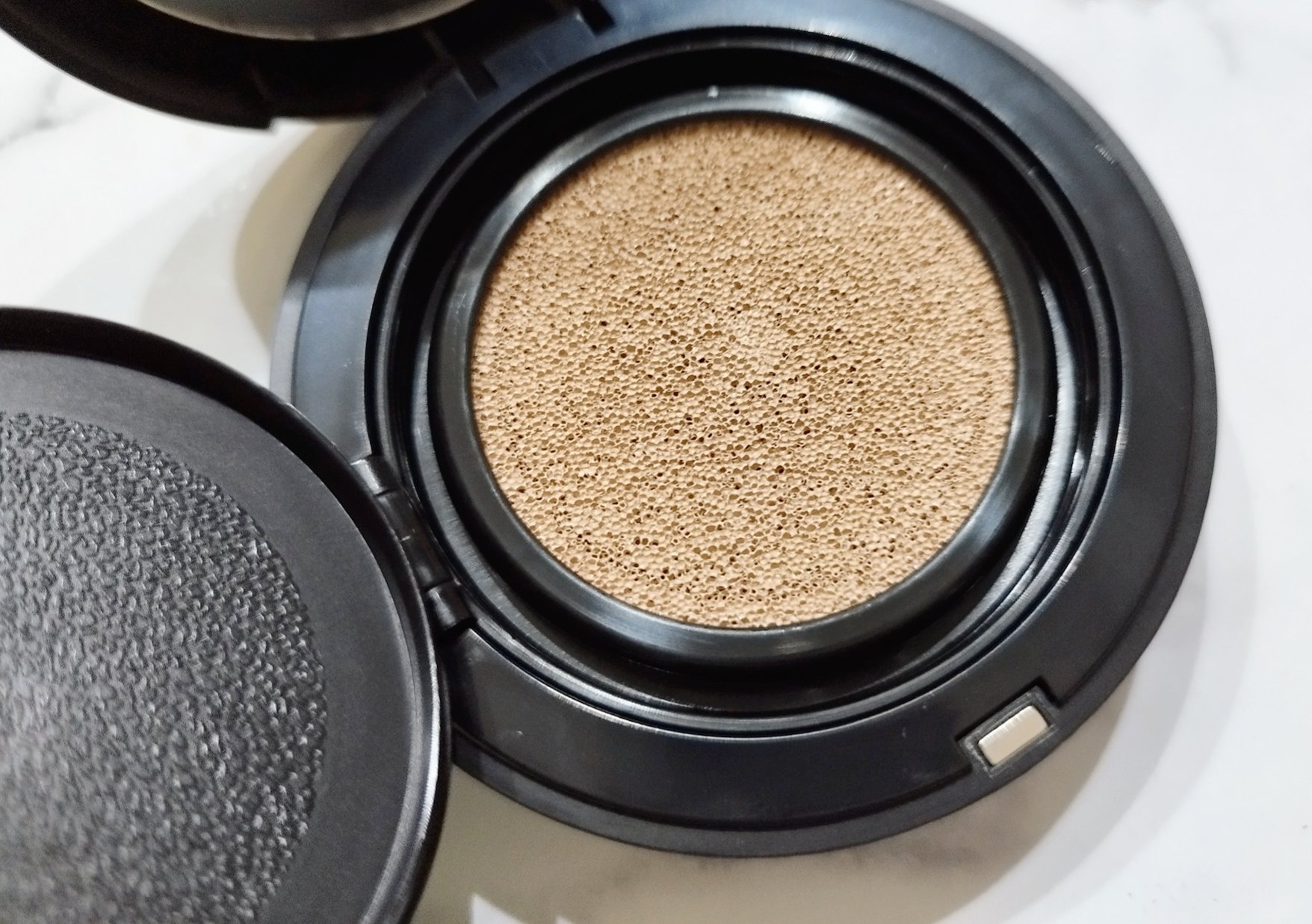 ジャビンドゥソウル ウインクファンデーションパクト 22 COVER SAND(カバーサンド)/Javin De Seoul/クッションファンデーションを使ったクチコミ（2枚目）