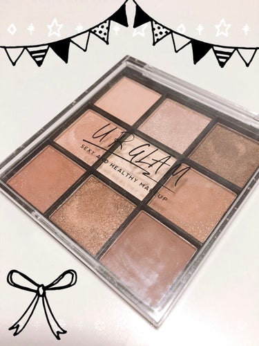 UR GLAM　BLOOMING EYE COLOR PALETTE/U R GLAM/パウダーアイシャドウを使ったクチコミ（1枚目）