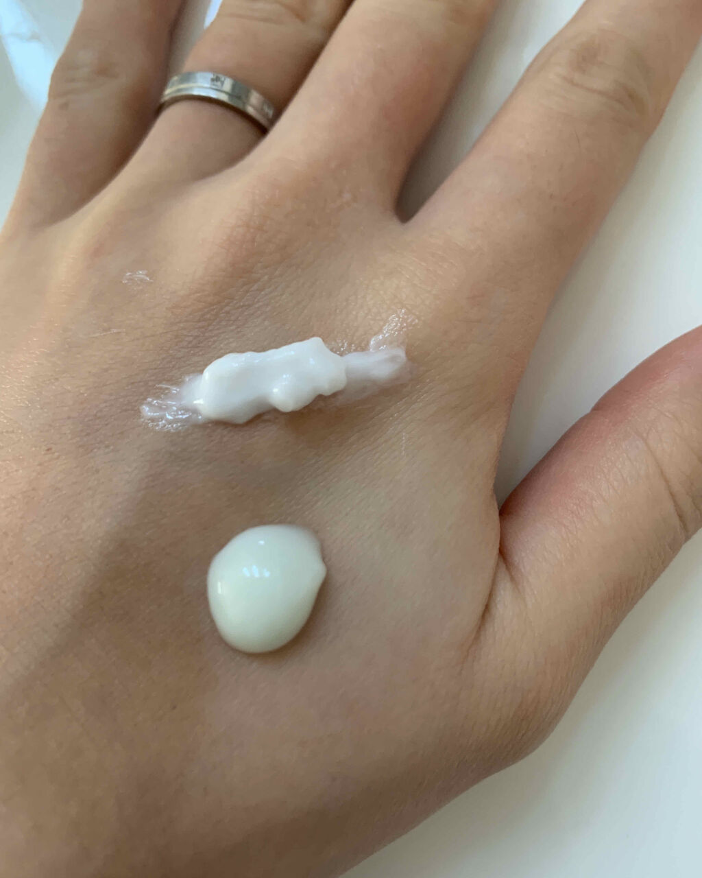 Essential Nourishment ボディローション/ダヴ/ボディローションを使ったクチコミ（3枚目）