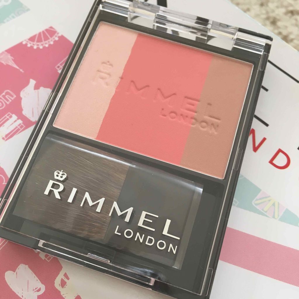 スリーインワン モデリングフェイスブラッシュ/リンメル ロンドン/パウダーチークを使ったクチコミ（1枚目）