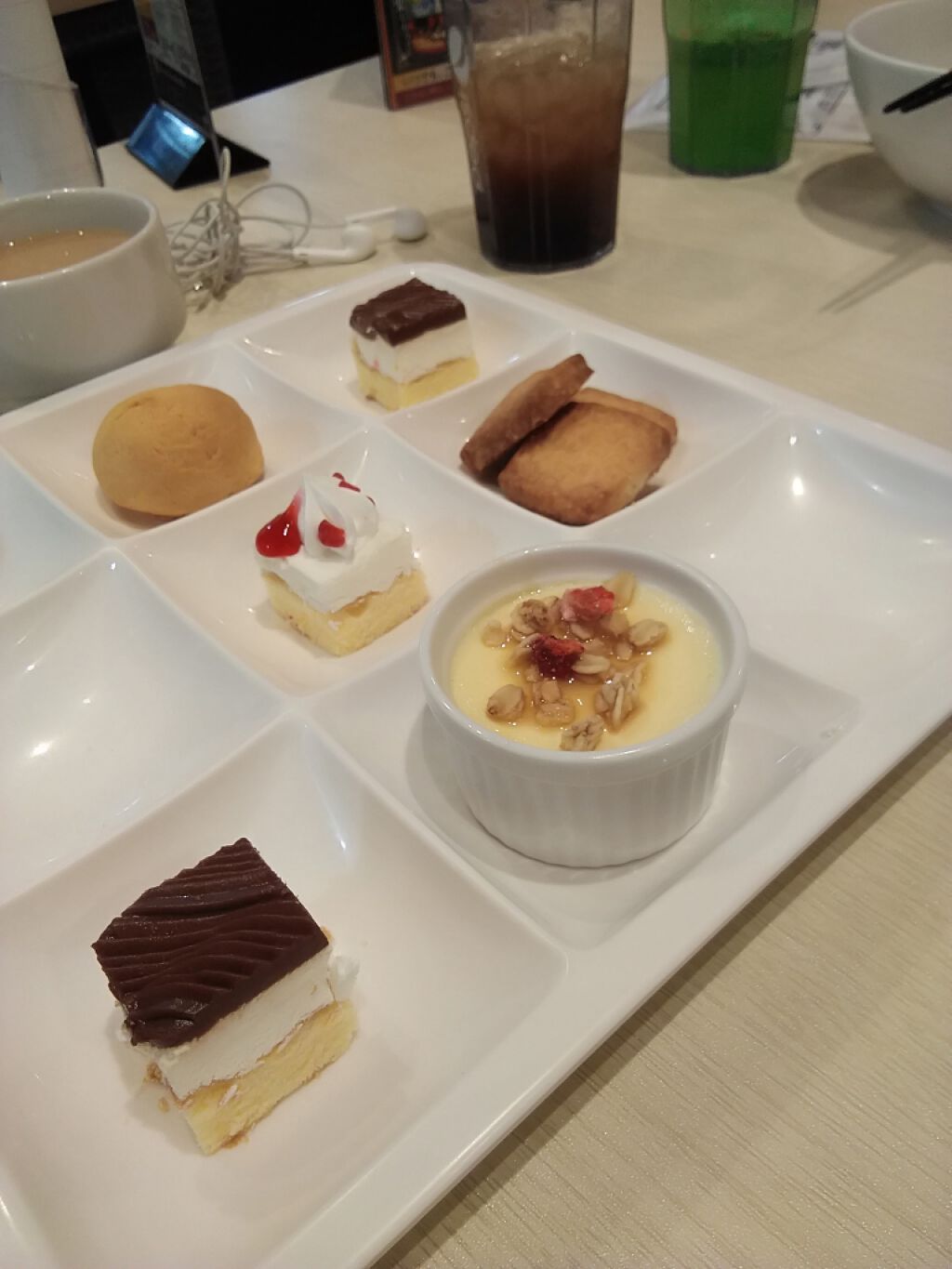 ðšéºðš ãè¿ä¿¡é
ãã§ããâ on LIPS ãä»ãåãšããã€ãã³ã°ã«æ¥ãŠããã£Ù©(â¡Îµâ¡)Û¶åæ¥åŒããçµãã..ãïŒ2æç®ïŒ