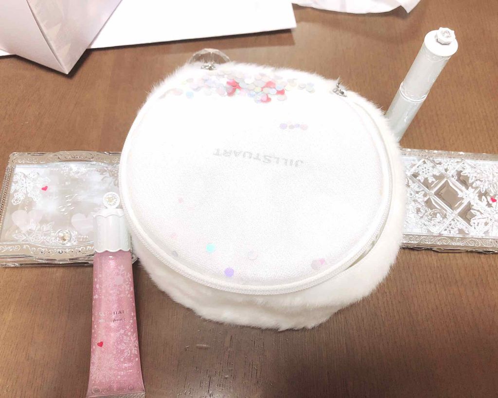 ホワイトラブストーリー コレクション (クリスマスコフレ 2018)/JILL STUART/メイクアップキットを使ったクチコミ(2枚目)