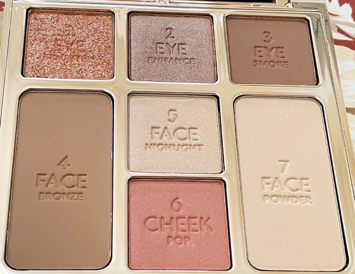 Look Of Love Instant Look in a Palette/Charlotte Tilbury/アイシャドウパレットを使ったクチコミ（1枚目）