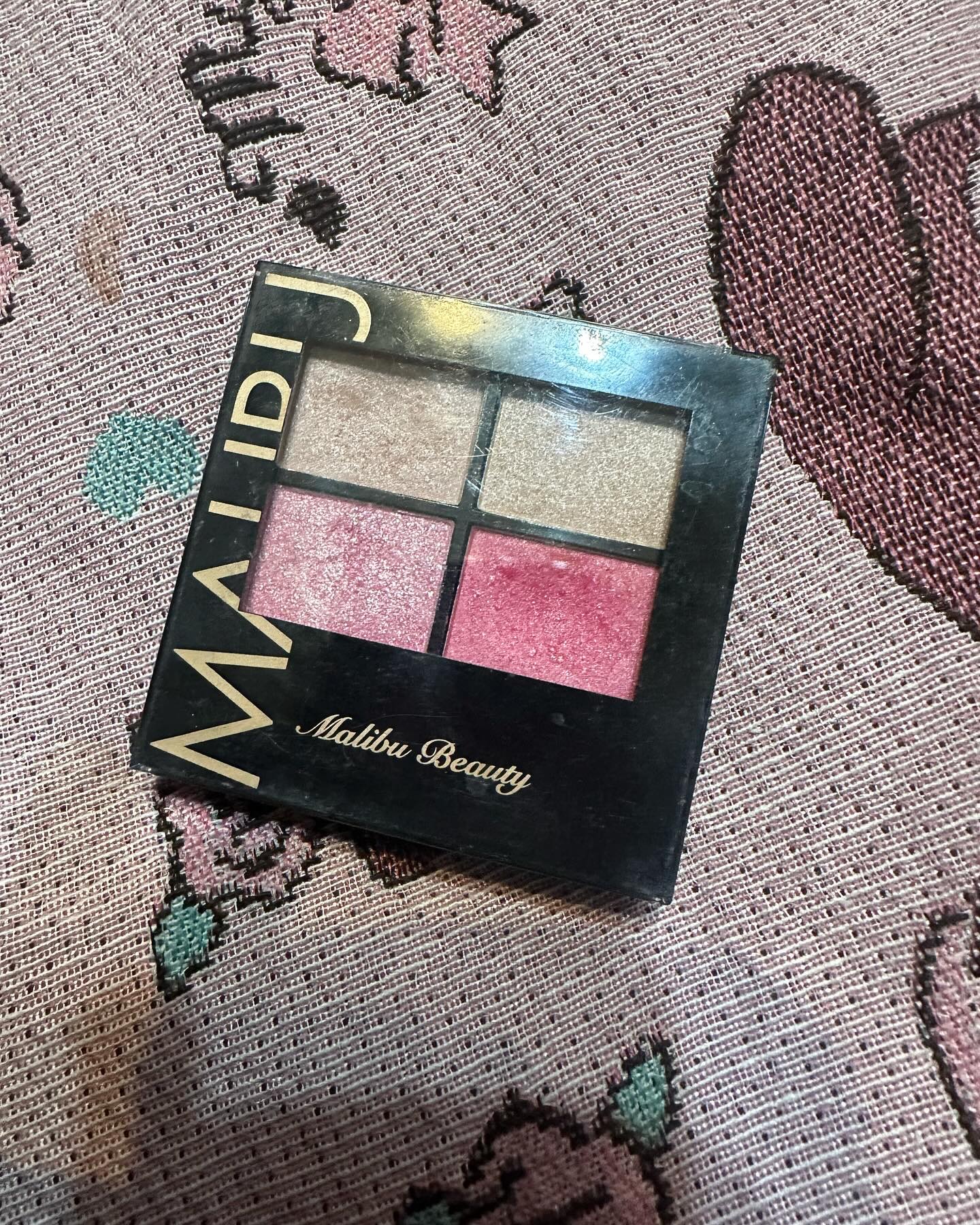 カラーブレンドアイズ/マリブビューティー/アイシャドウパレットを使ったクチコミ（2枚目）