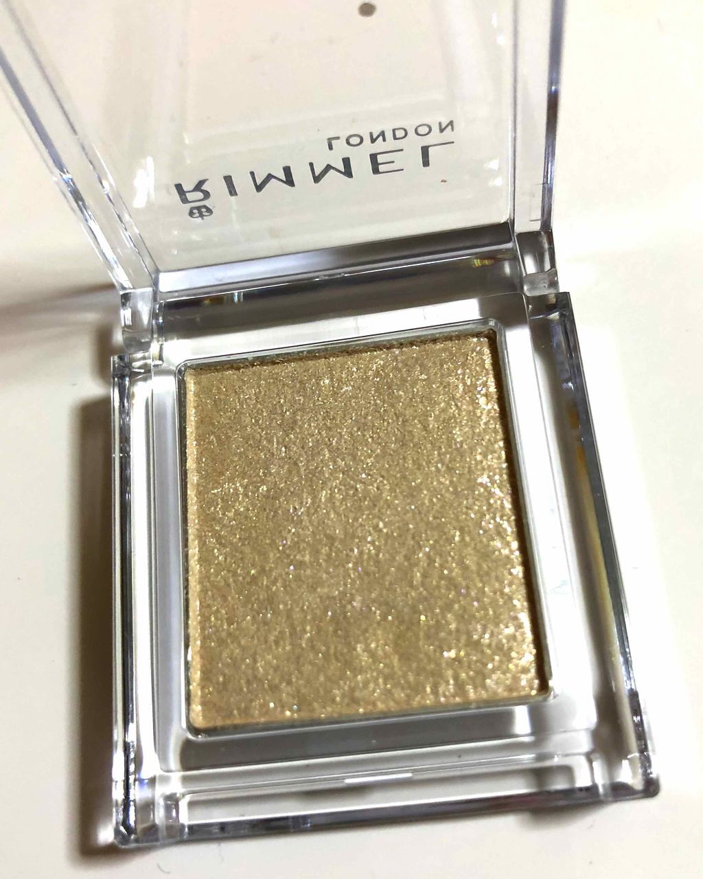 プリズム パウダーアイカラー/リンメル ロンドン/単色アイシャドウを使ったクチコミ（2枚目）