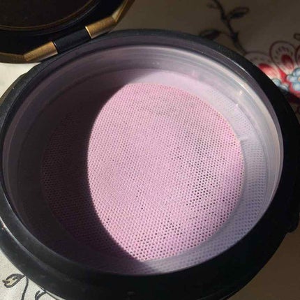 ANNA SUI ルース パウダーのクチコミ「Twitterでバズったのでこちらでも共有。
一旦ほかのSNSで紹介してるコスメLIPSにまと.....」(2枚目)