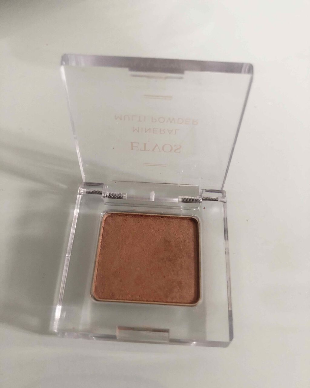 ミネラルマルチパウダー/エトヴォス/単色アイシャドウを使ったクチコミ(1枚目)