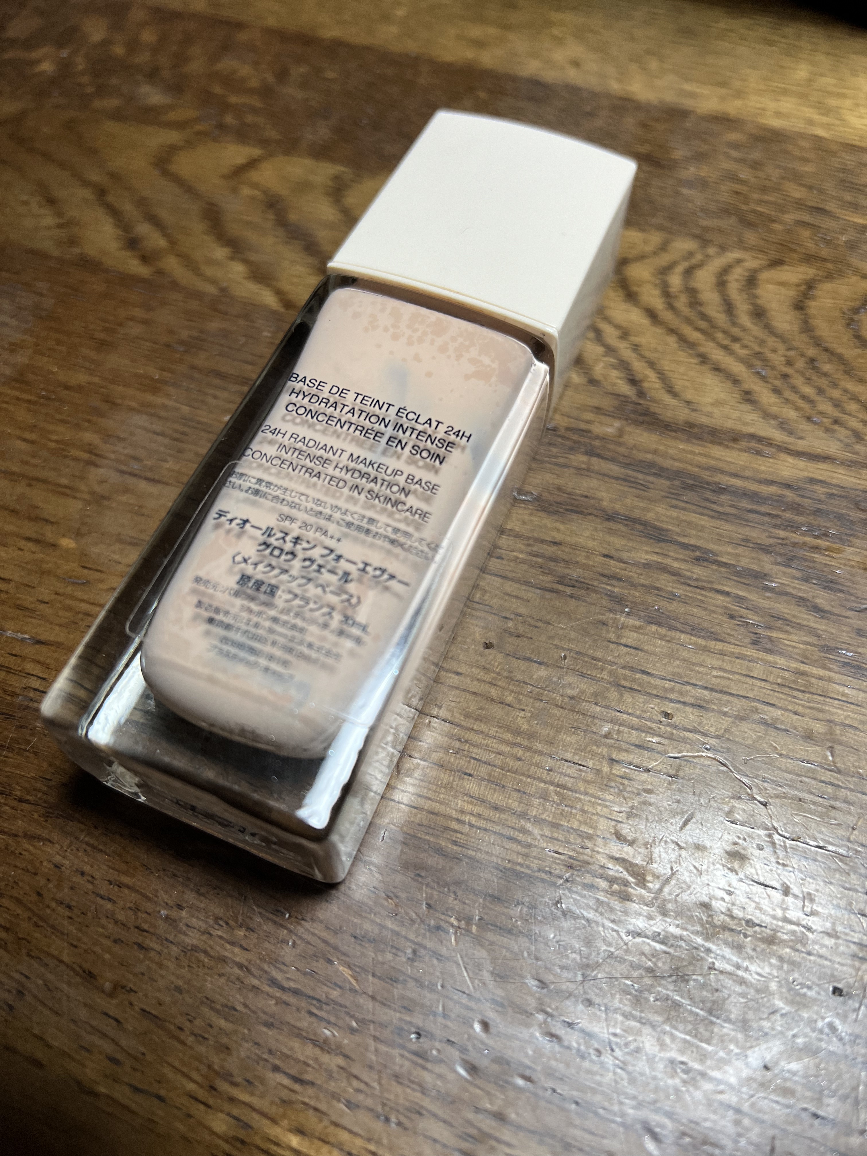 ディオールスキン フォーエヴァー グロウ ヴェール /Dior/化粧下地を使ったクチコミ（2枚目）