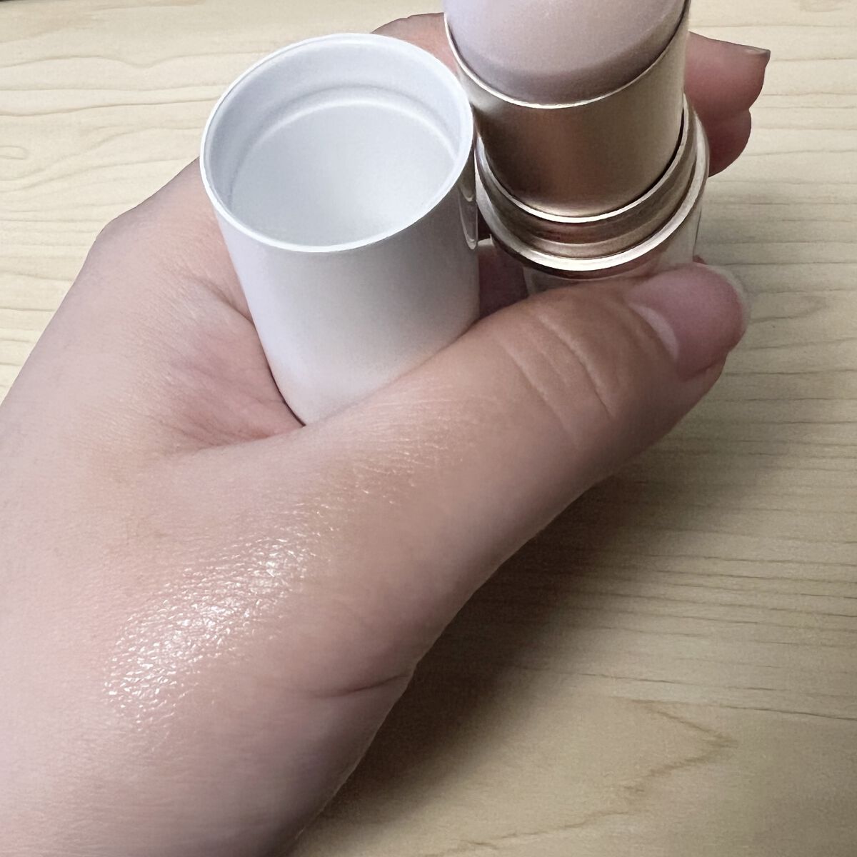 トゥルーディメンションラディアンスバーム/hince/スティックハイライトを使ったクチコミ（3枚目）