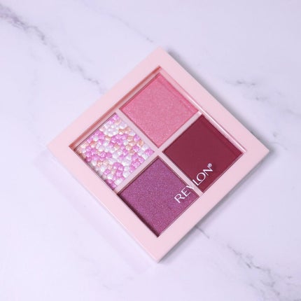 レブロン ダズル アイシャドウ クアッド/REVLON/アイシャドウパレットを使ったクチコミ(1枚目)