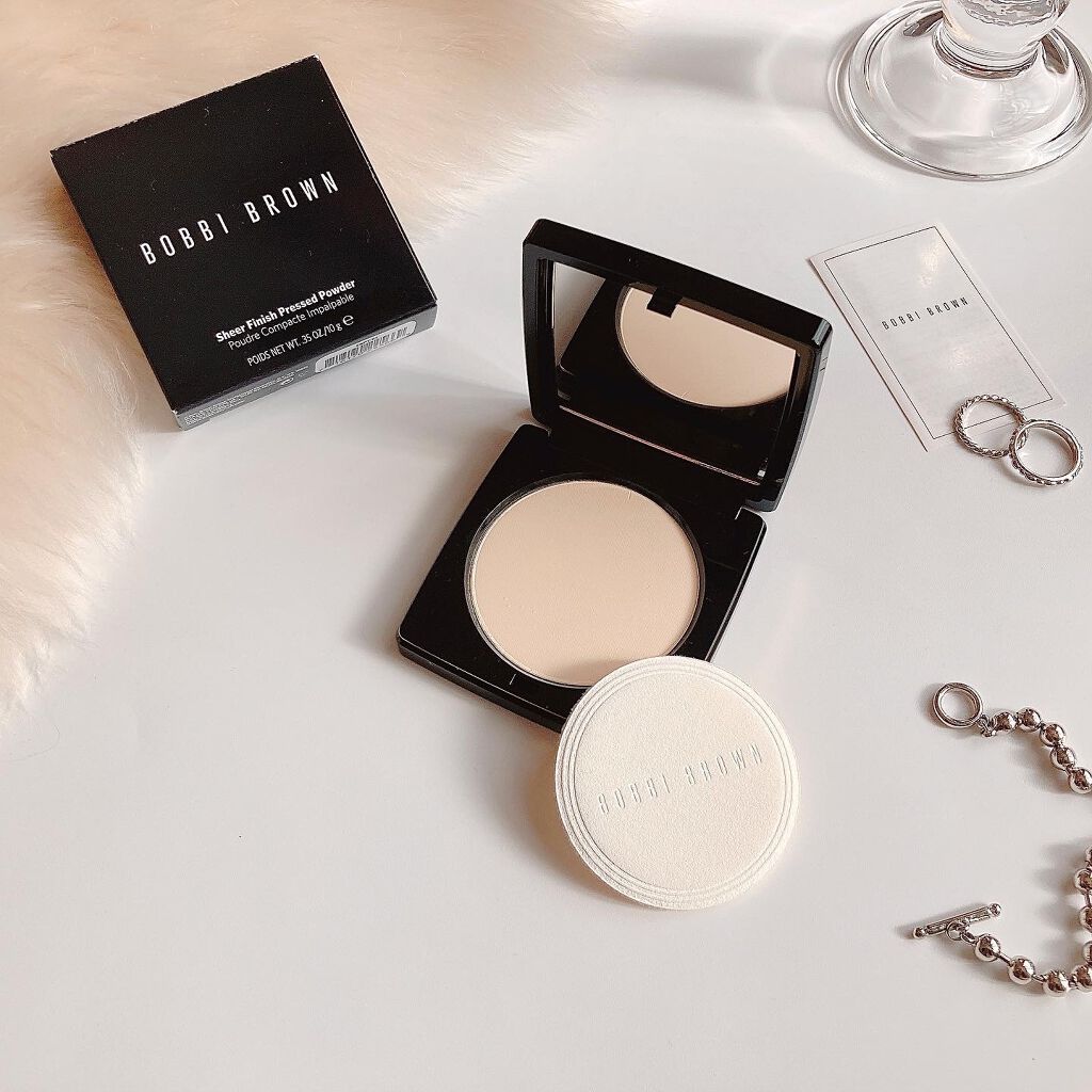 シアーフィニッシュ プレストパウダー 01 ペールイエロー/BOBBI BROWN/プレストパウダーを使ったクチコミ（1枚目）