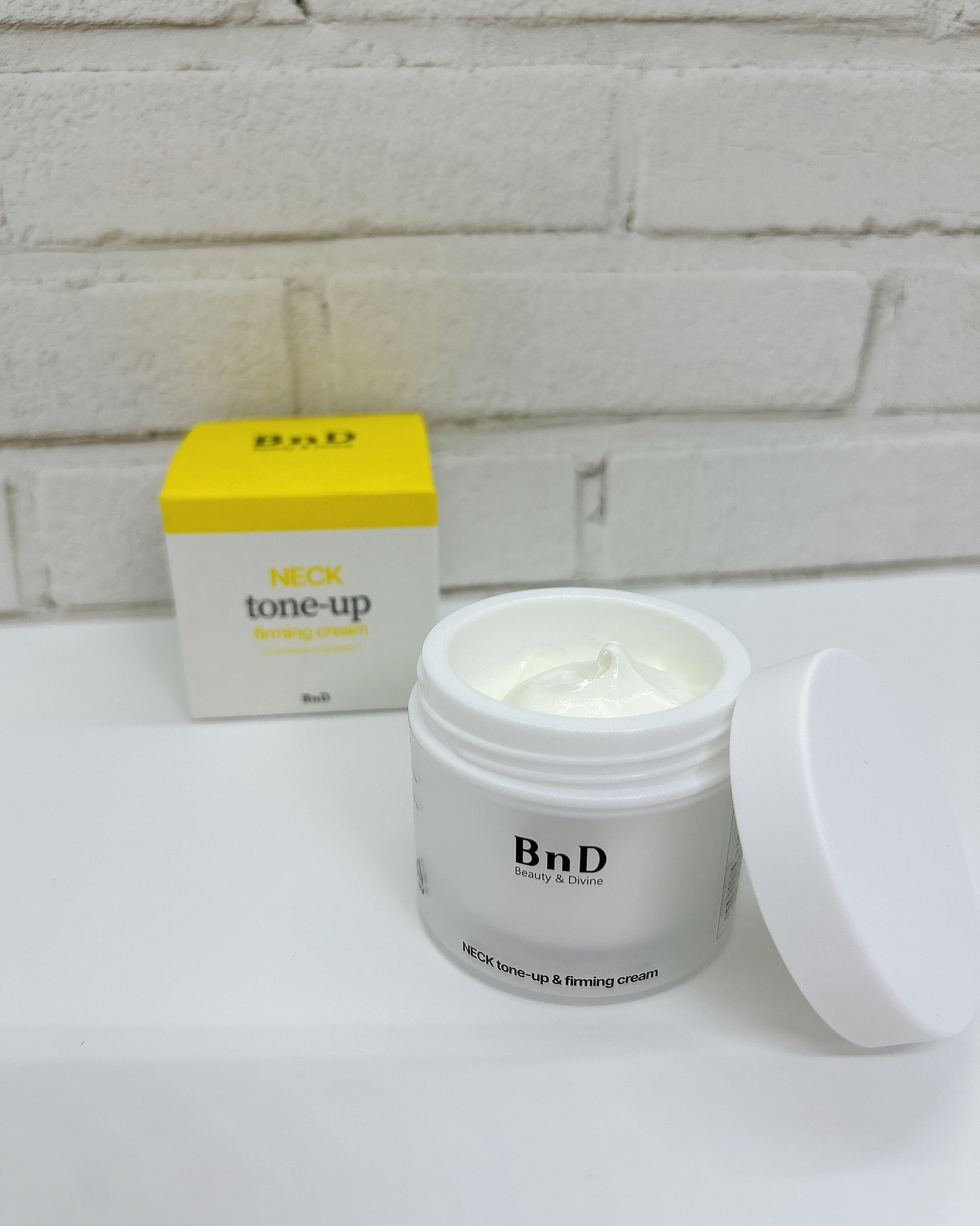 BnD ネックアイロン トーンアップ クリーム/BnD/ネック・デコルテケアを使ったクチコミ（2枚目）