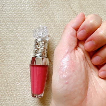 ジルスチュアート　クリスタルブルーム　リップブーケ セラム 04 carnation blush/JILL STUART/リップケア・リップクリームを使ったクチコミ（3枚目）