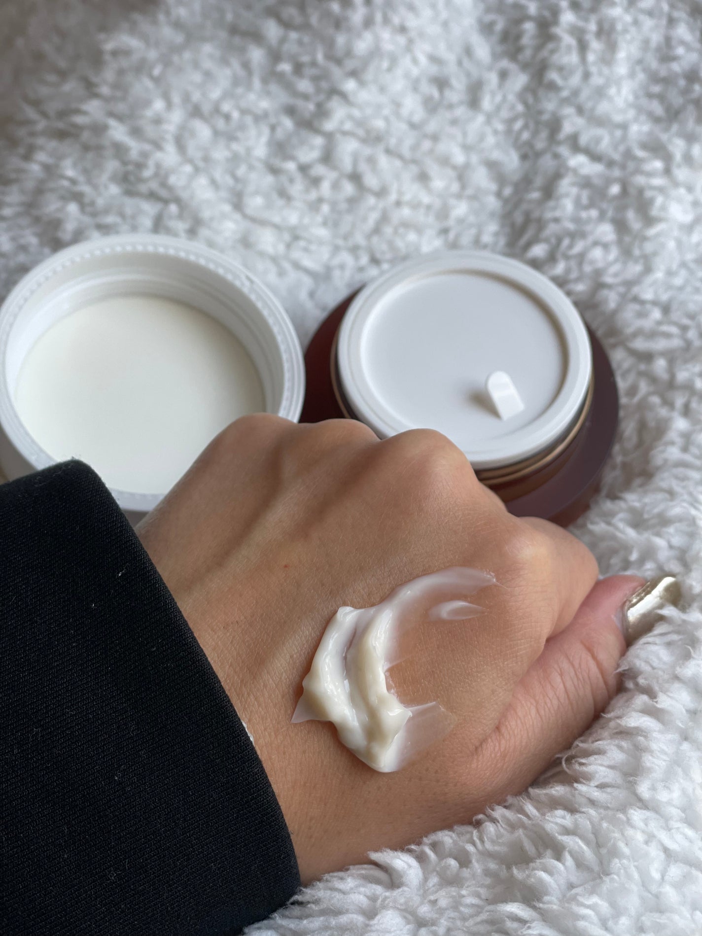 ベラ アルティメットエージ ネッククリーム/VELLA/フェイスクリームを使ったクチコミ(4枚目)