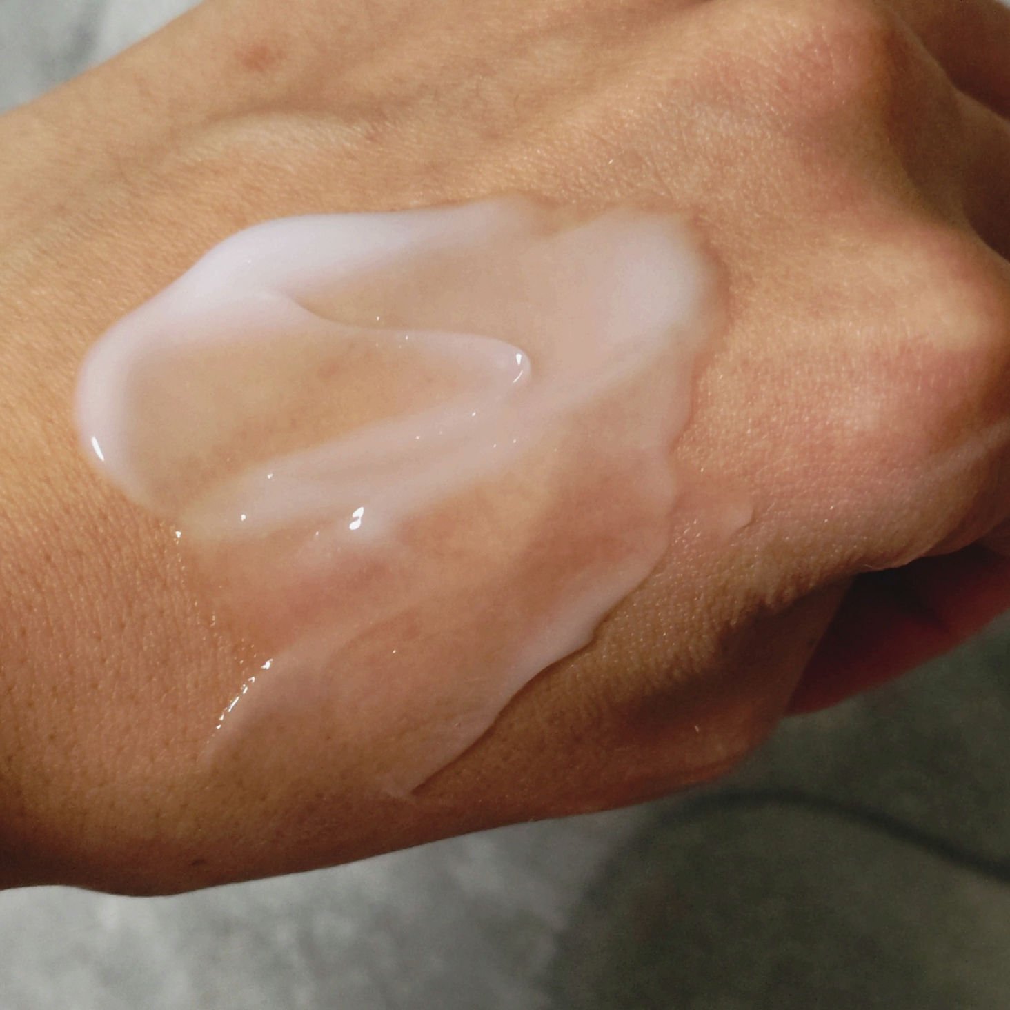 セラミドアトローション/ILLIYOON/ボディローションを使ったクチコミ（3枚目）