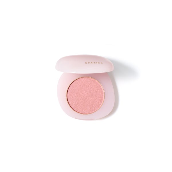 SNIDEL BEAUTYからブランド初の香水、美肌印象を叶えるシルキーなパウダーチークが登場!の画像