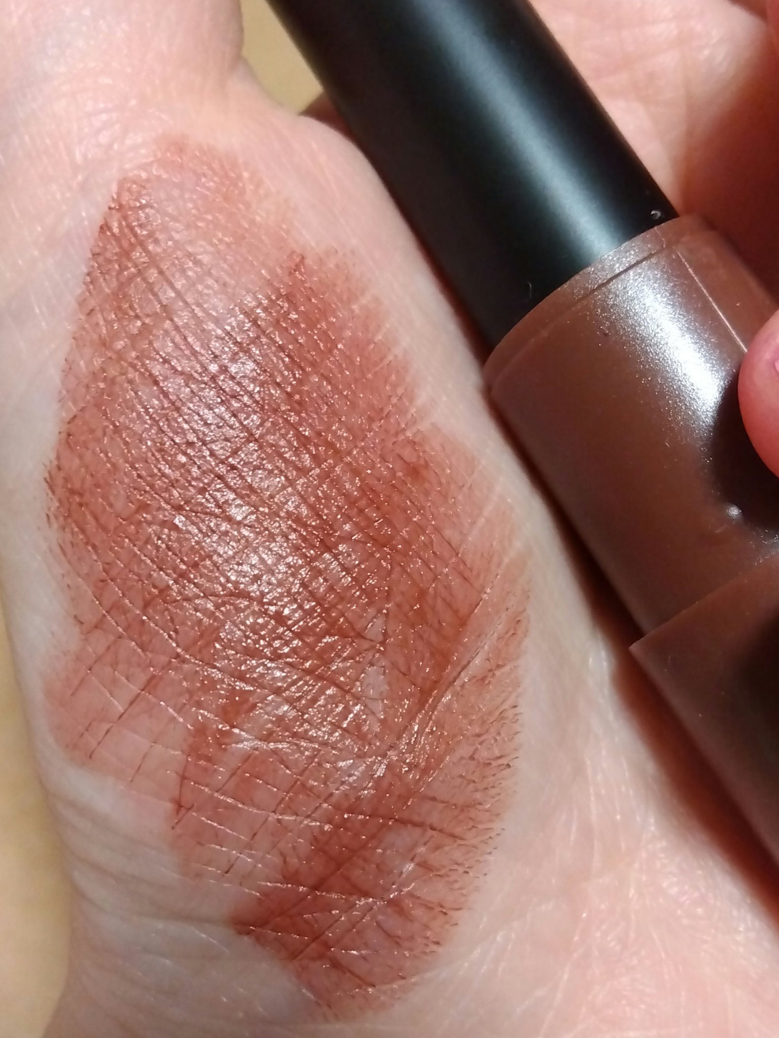 WHY NOT SPINNS マットリップスティック/DAISO/口紅を使ったクチコミ（3枚目）