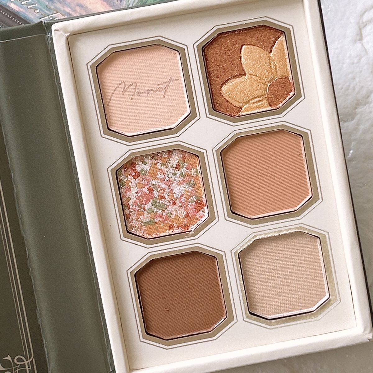 絵画アイシャドウパレット/MilleFée/アイシャドウパレットを使ったクチコミ（2枚目）