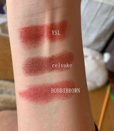 クラッシュド リップ カラー/BOBBI BROWN/口紅を使ったクチコミ（2枚目）