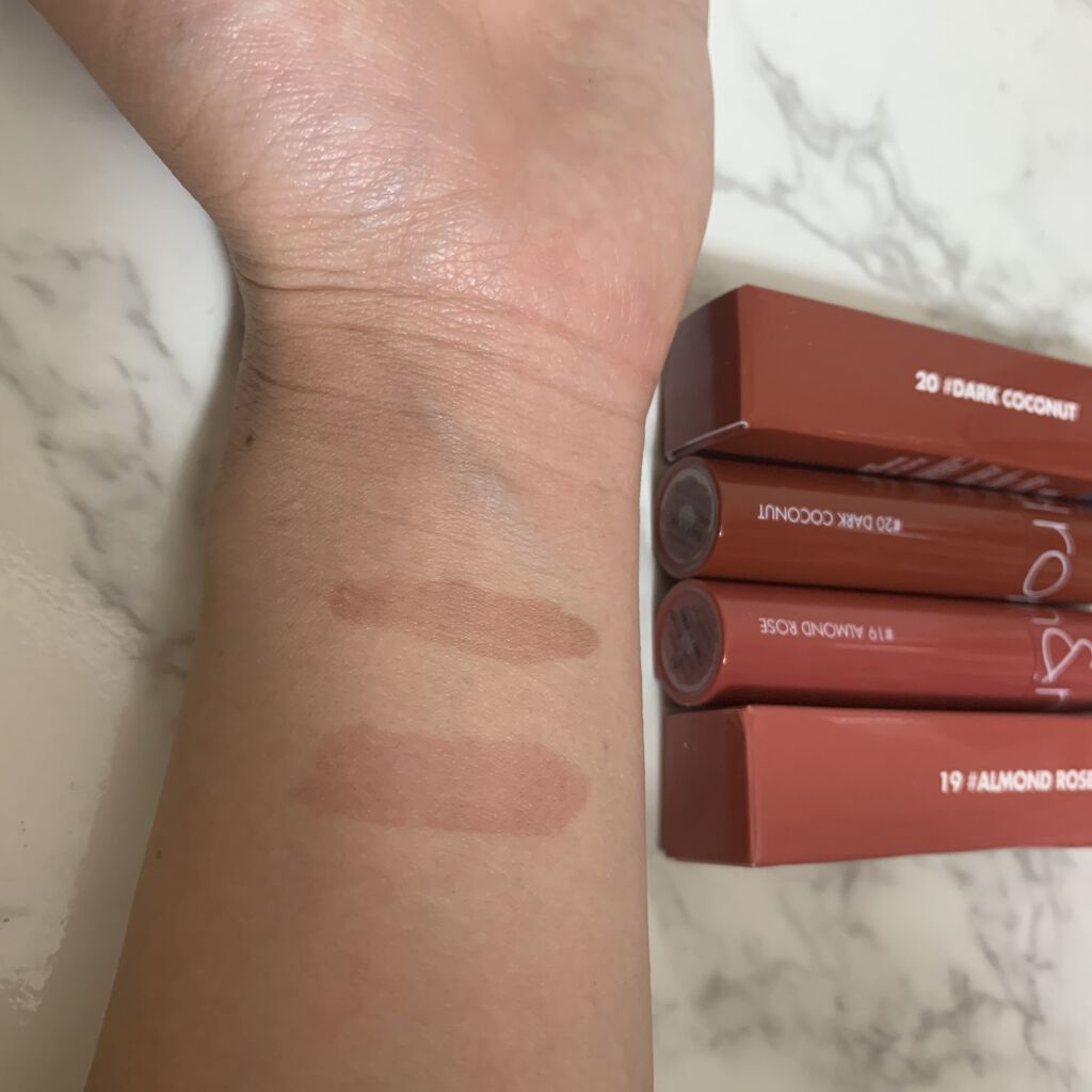 ジューシーラスティングティント/rom&nd/リップティントを使ったクチコミ（3枚目）