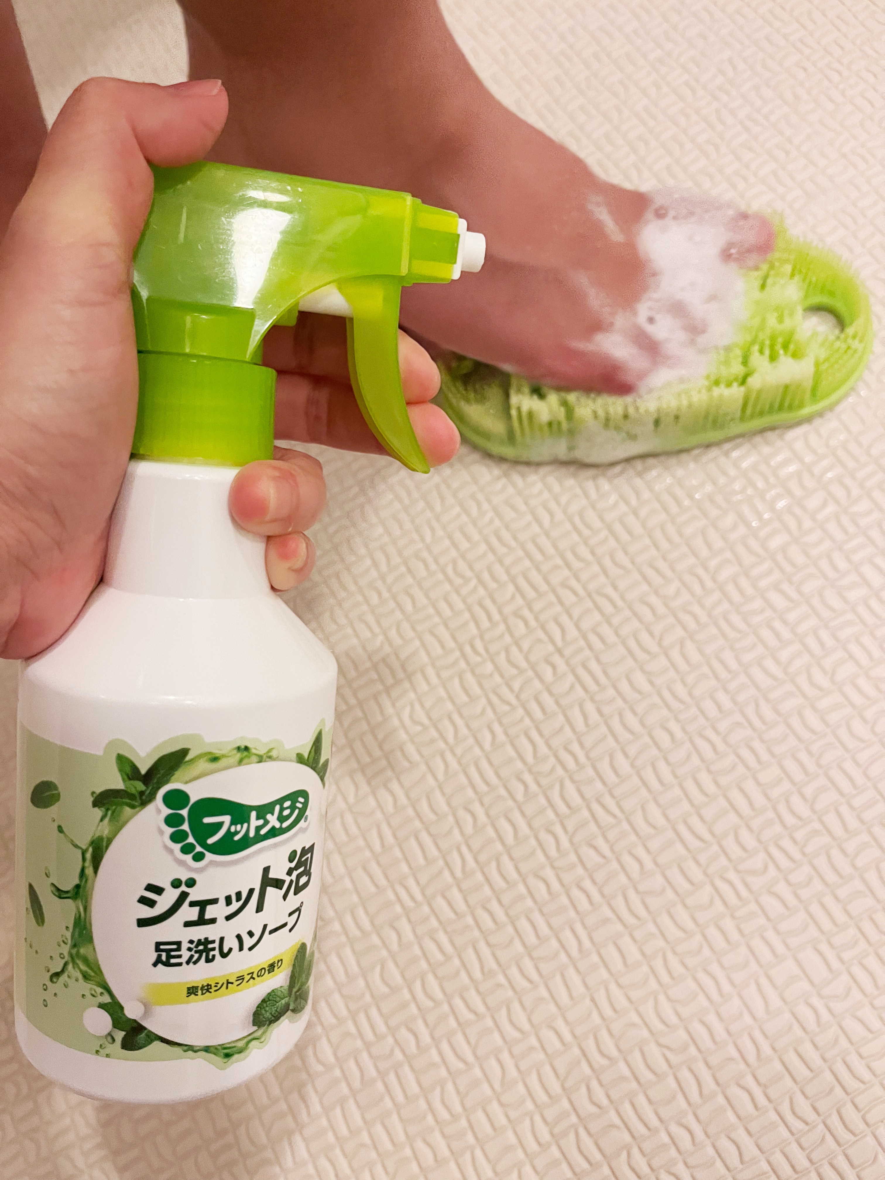 フットメジ ジェット泡 足洗いソープ/フットメジ/レッグ・フットケアを使ったクチコミ（1枚目）