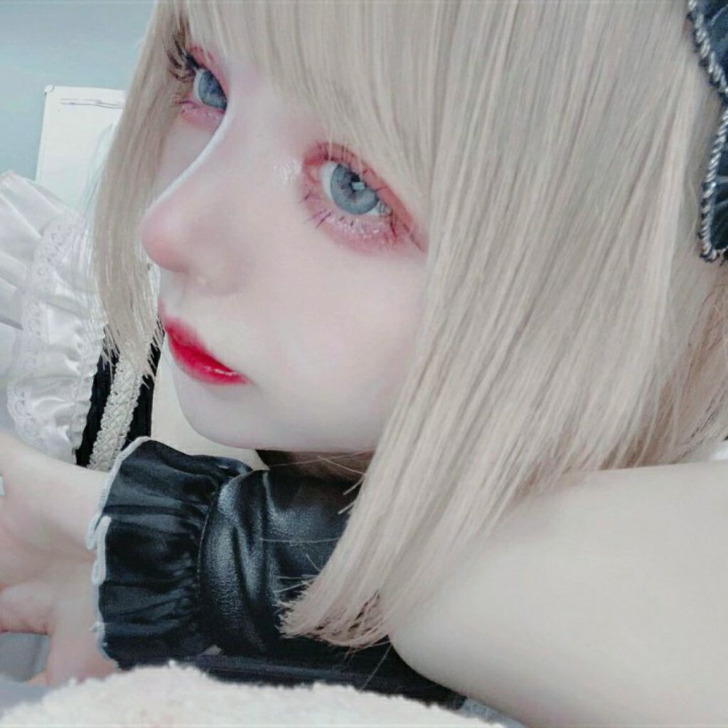 もなか on LIPS 「質問になってしまいすいません🙇♀️こんな感じの色味リップあり..」(1枚目)