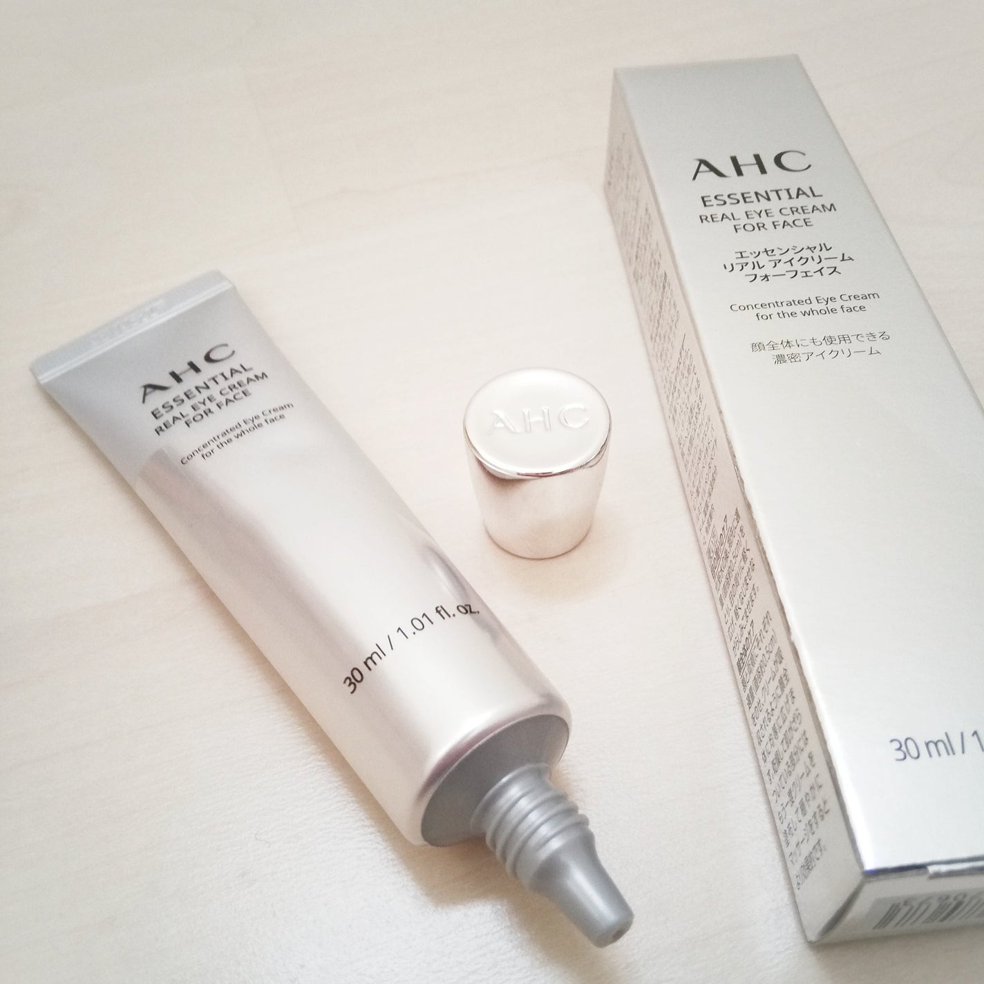 エッセンシャル リアル アイクリーム フォーフェイス/AHC/アイケア・アイクリームを使ったクチコミ(4枚目)